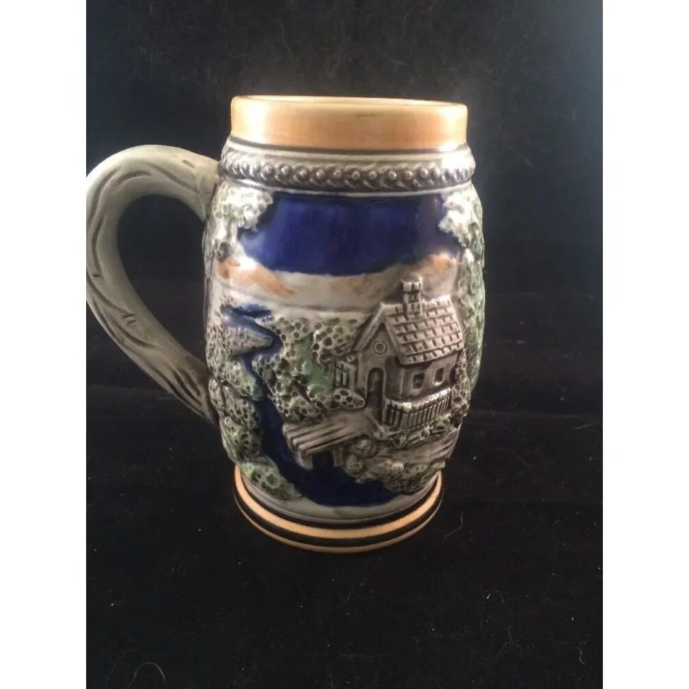VTG German Style Beer Stein‎ Mugs Pair 5.5